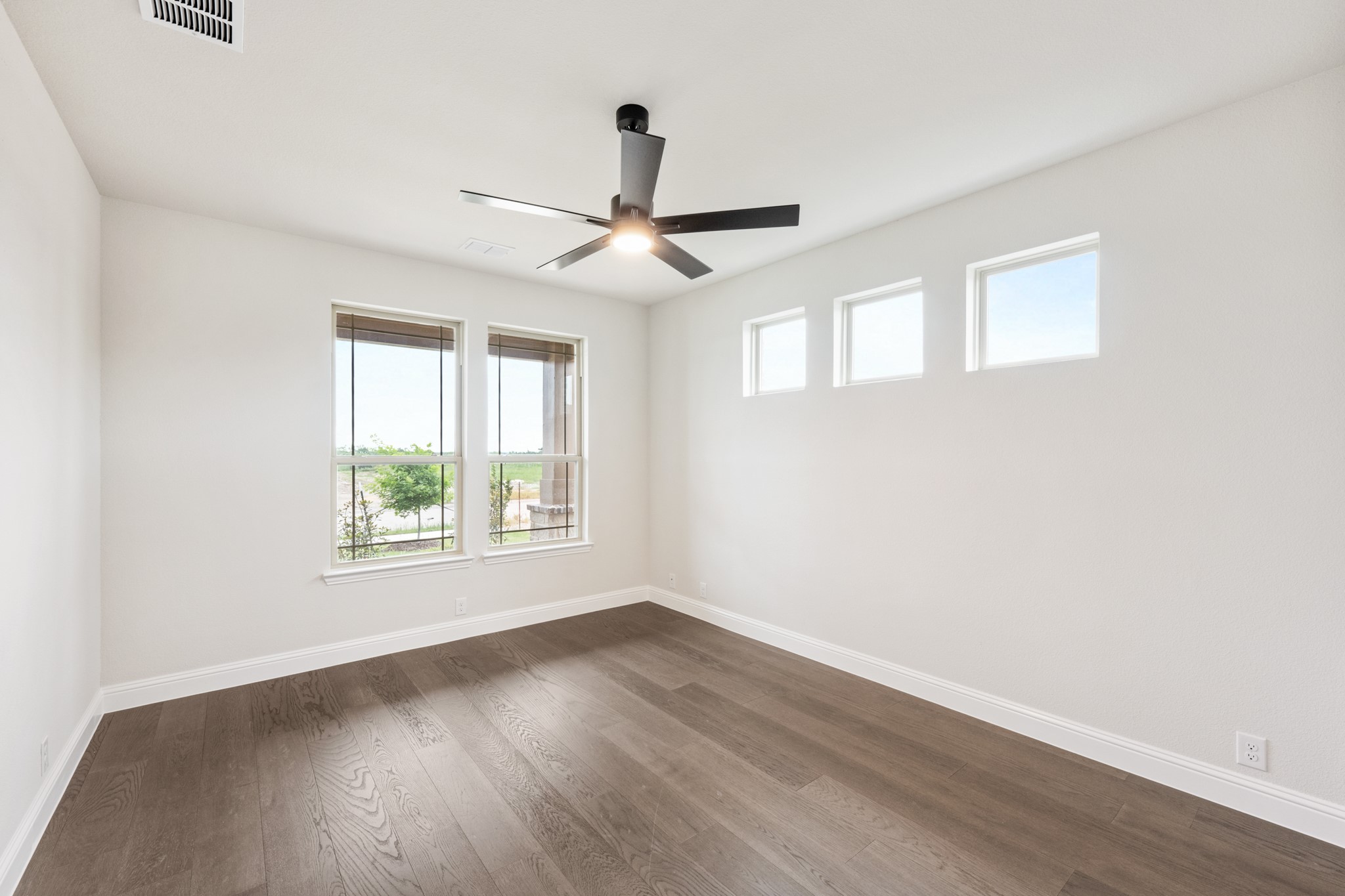 933 Ford Drive Desoto TX 75115
