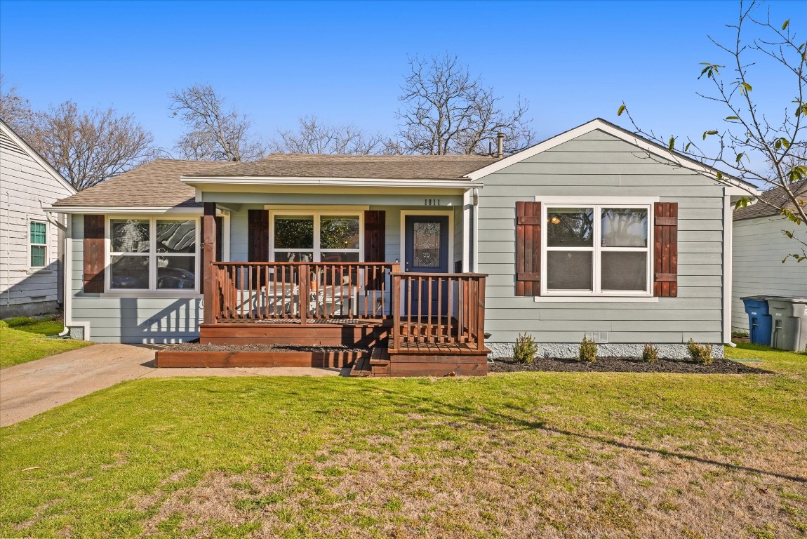 1811 Newport Avenue Dallas TX 75224