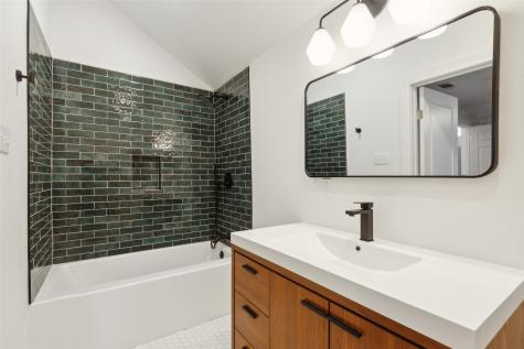 9427 Hobart Street Dallas TX 75218