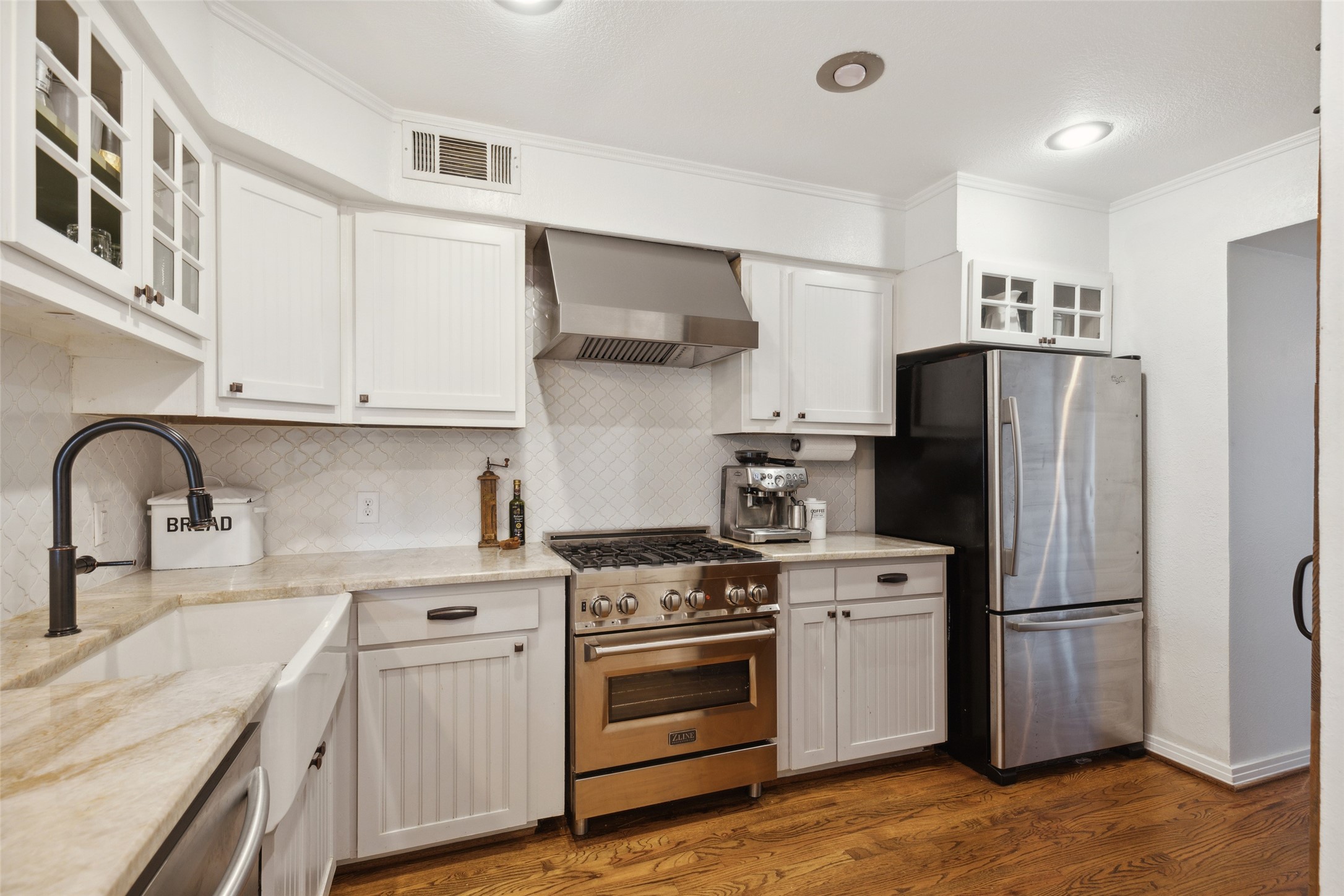 9427 Hobart Street Dallas TX 75218