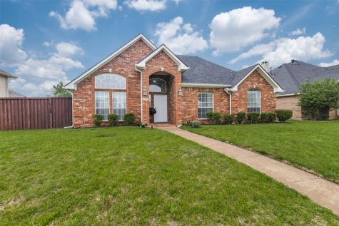 1509 Spring Hollow Lane Garland TX 75043
