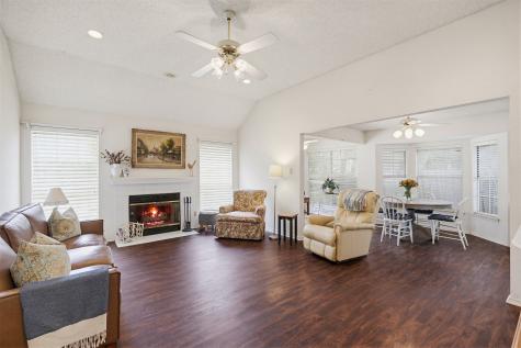 5916 Hillglen Drive Watauga TX 76148