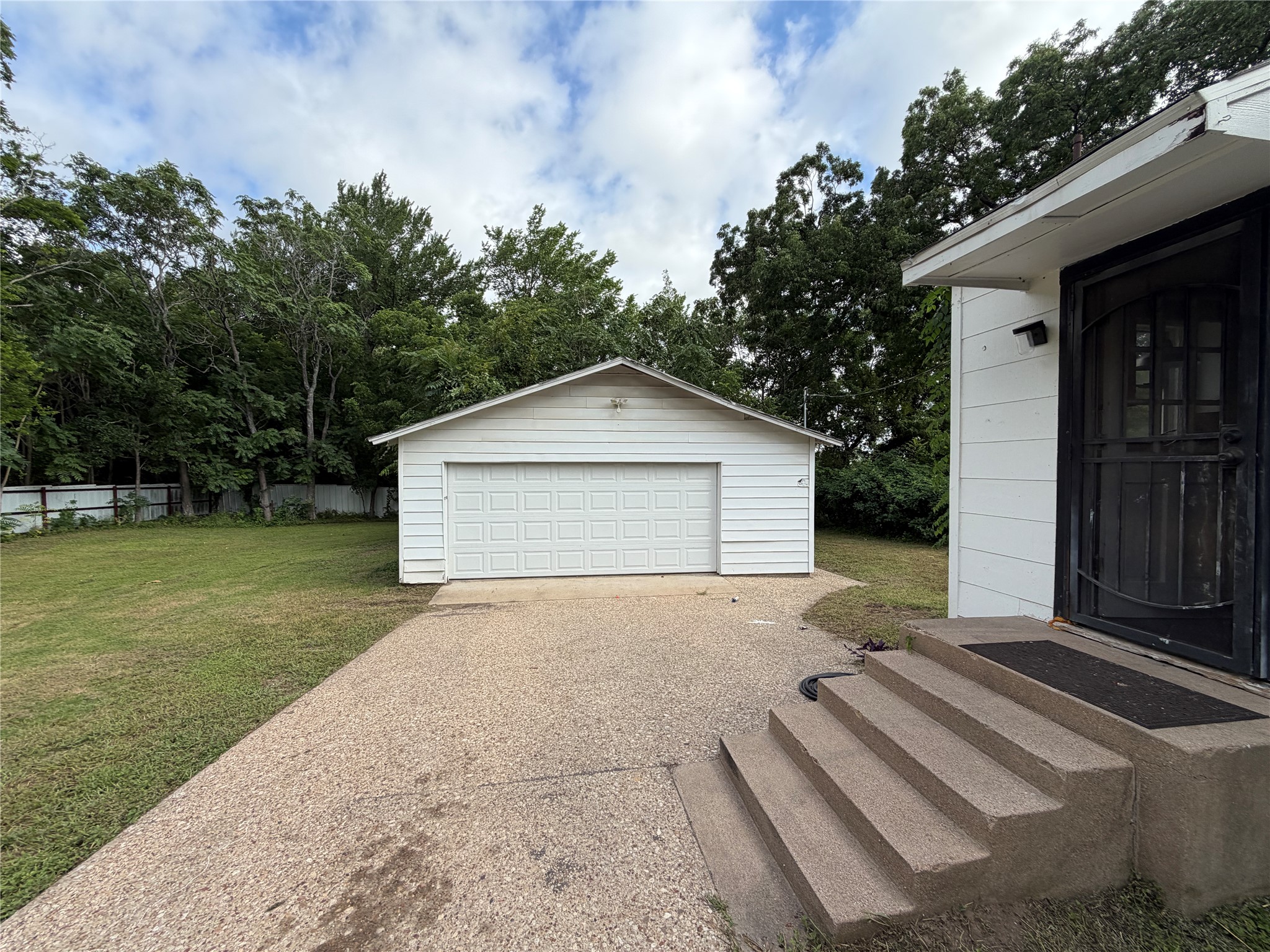 201 E Dallas Street Hutchins TX 75141