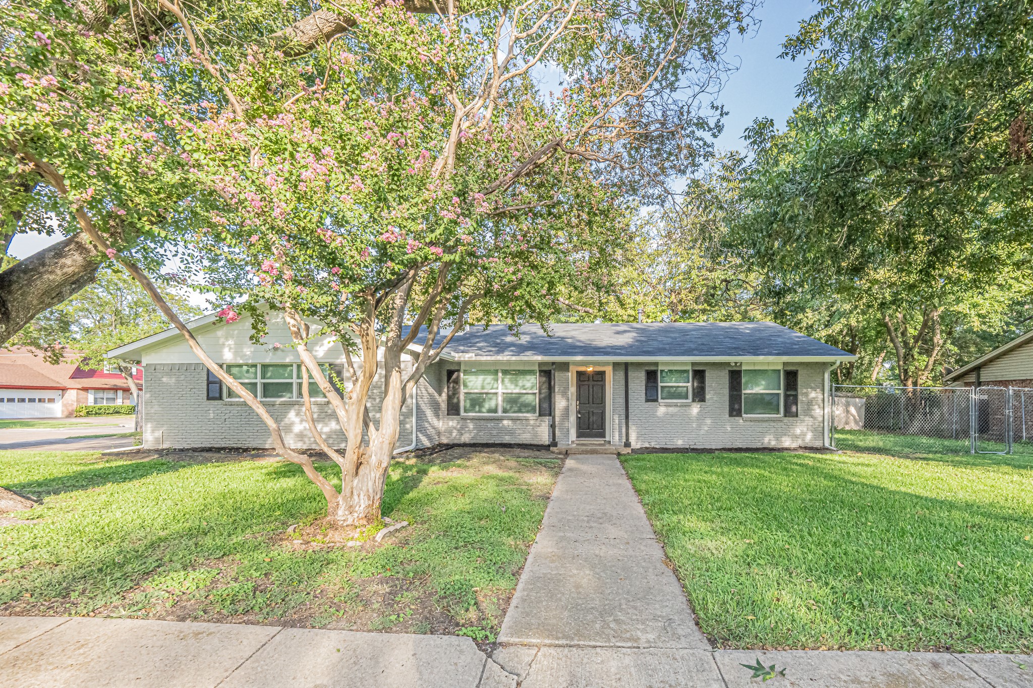 3502 Mcdonald Circle Garland TX 75041