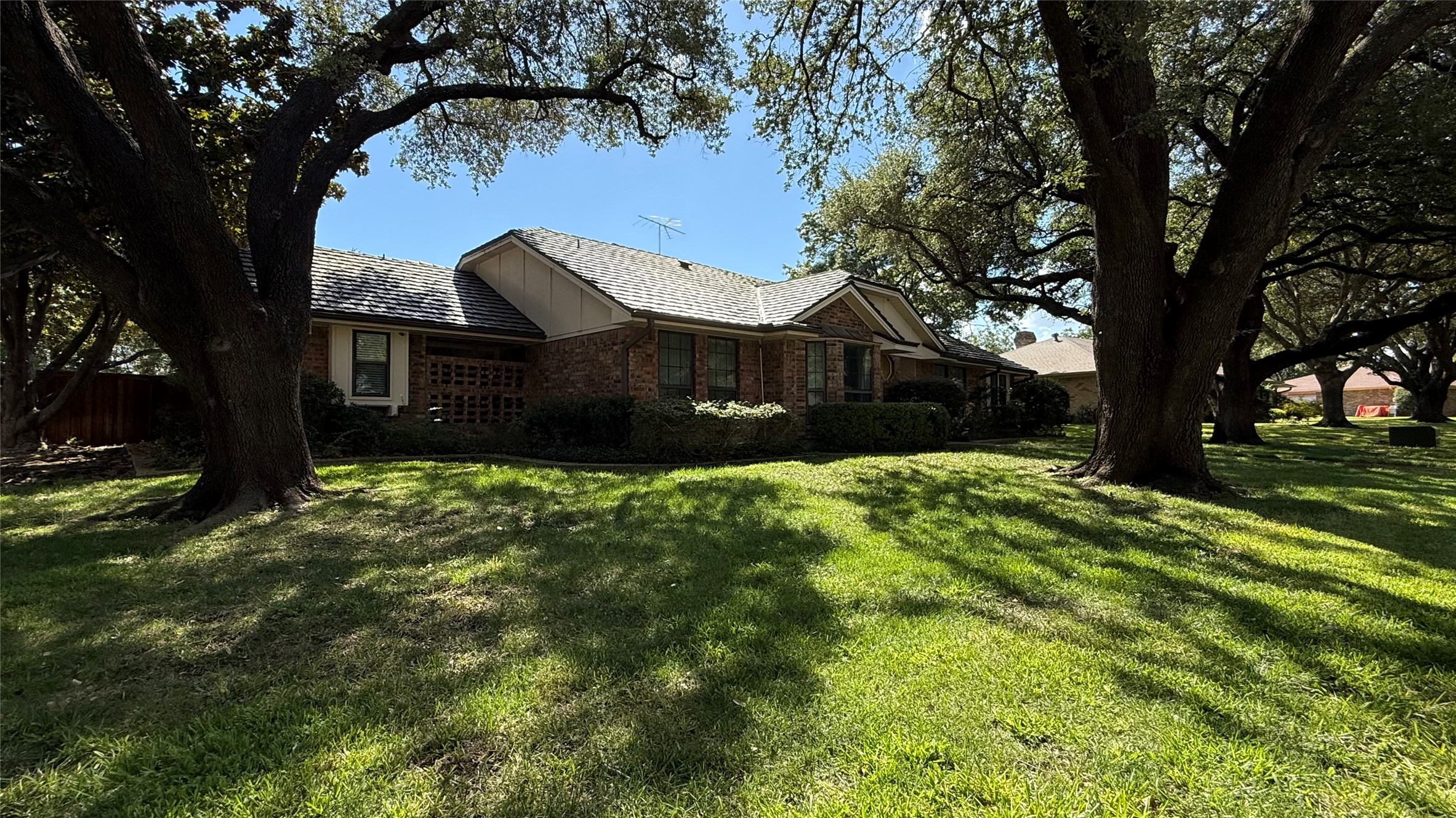 402 Sequoia Drive Garland TX 75041