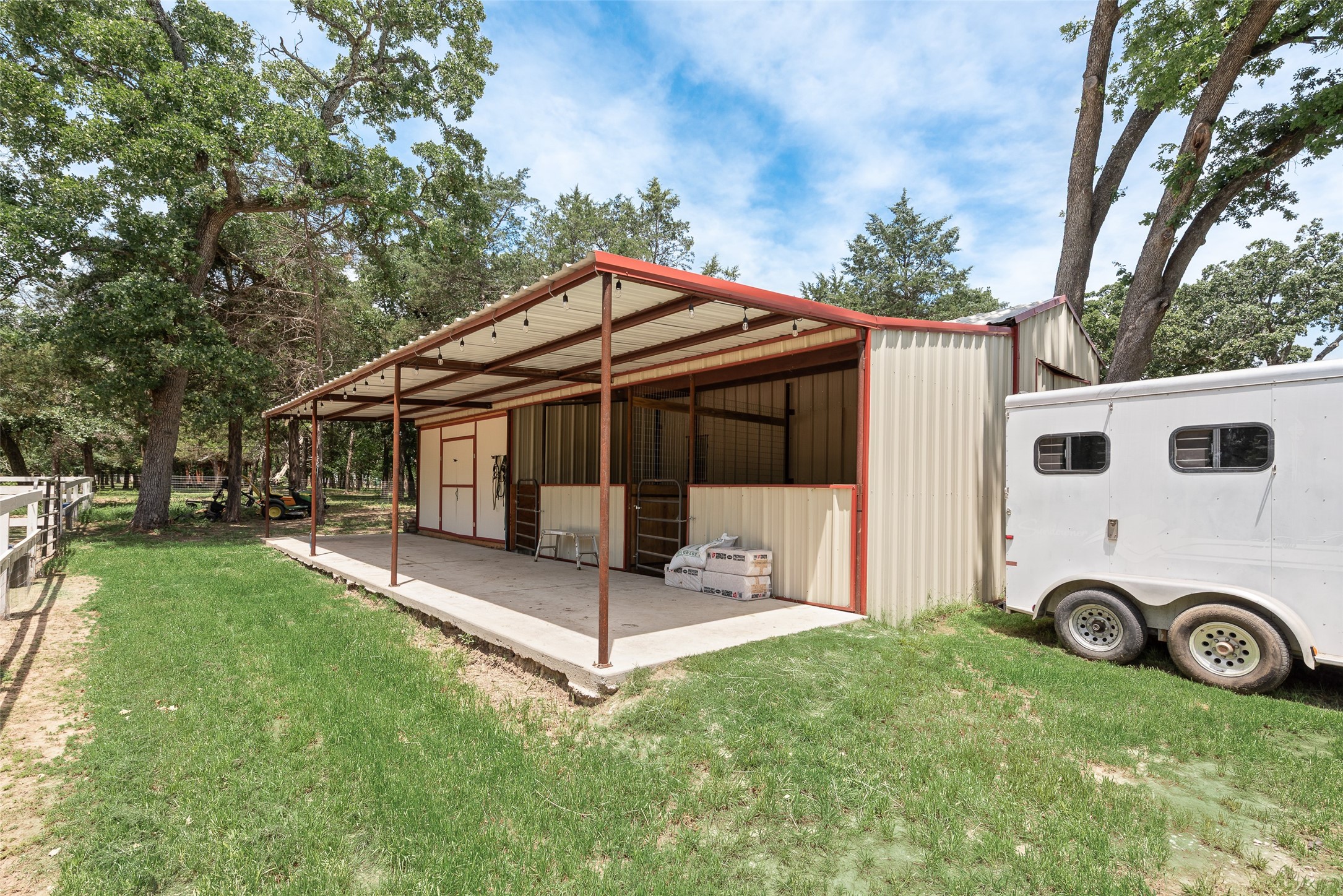 130 Vz County Road 3509 Edgewood TX 75117