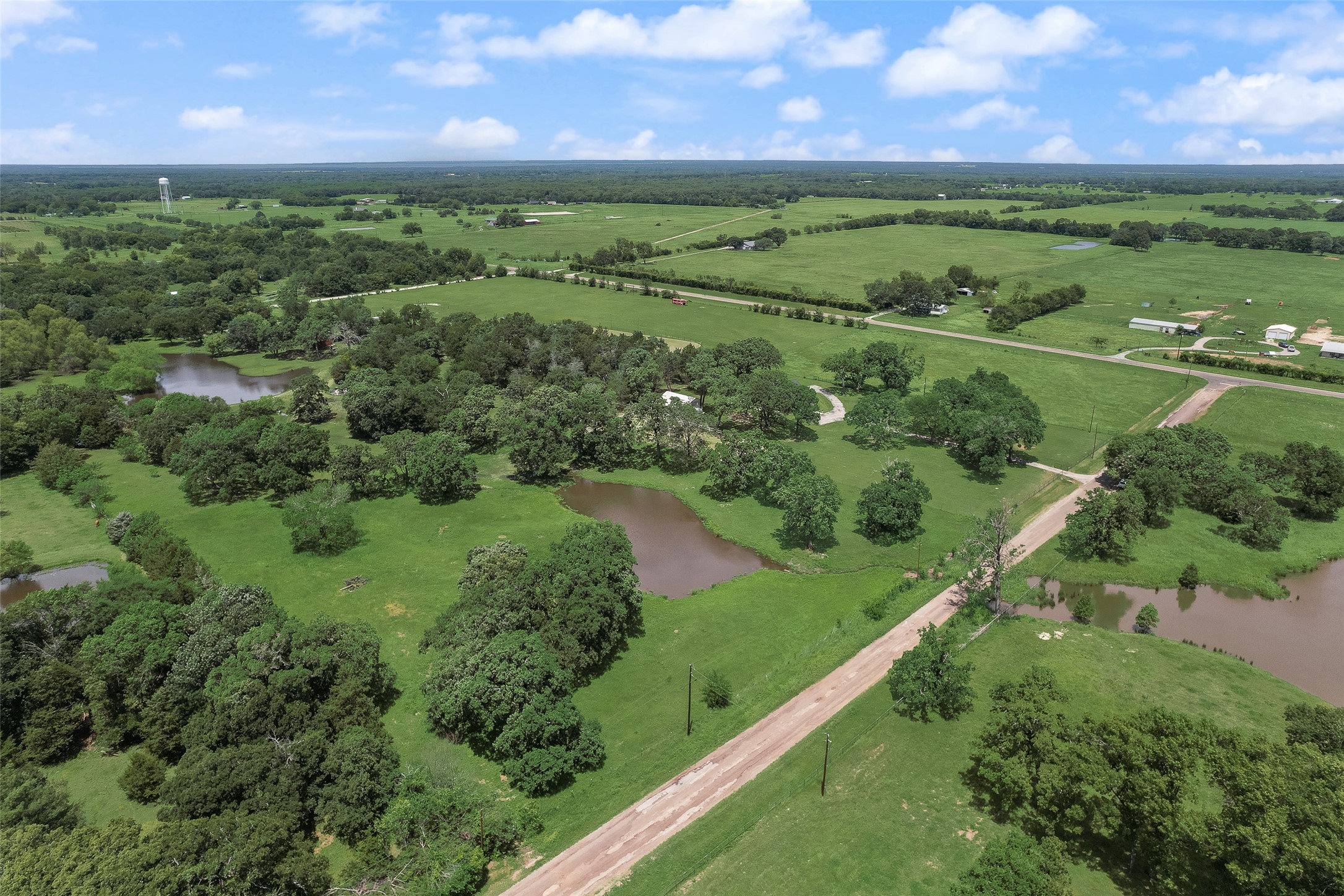 130 Vz County Road 3509 Edgewood TX 75117
