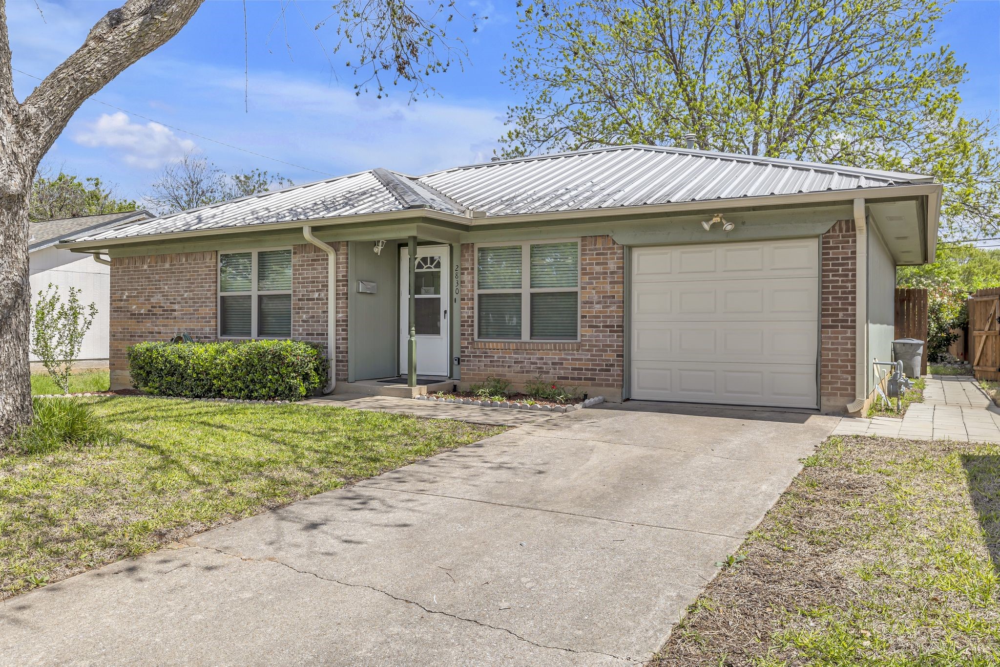 2830 Gumwood Park Richland Hills TX 76118