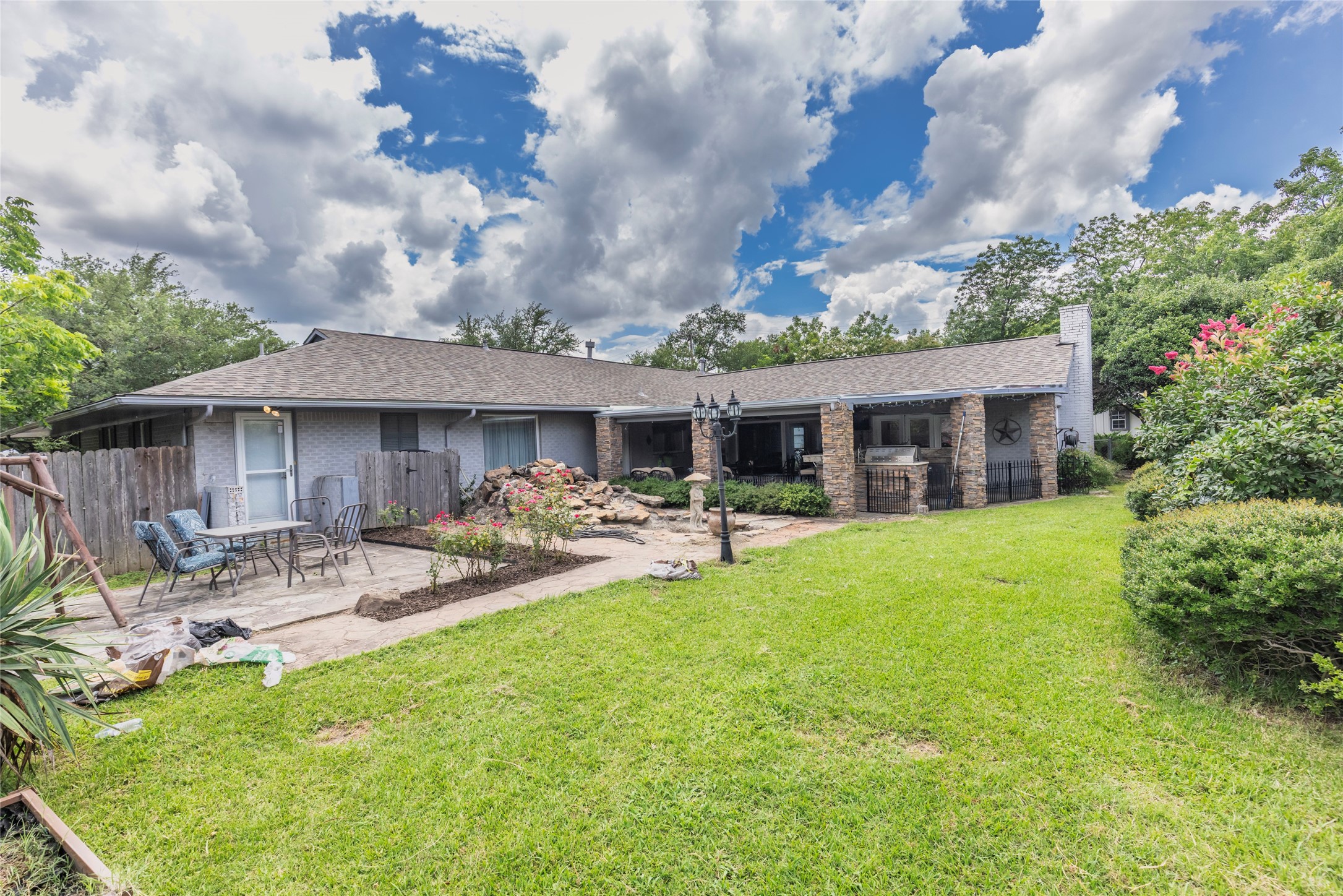 1302 Culver Street Commerce TX 75428