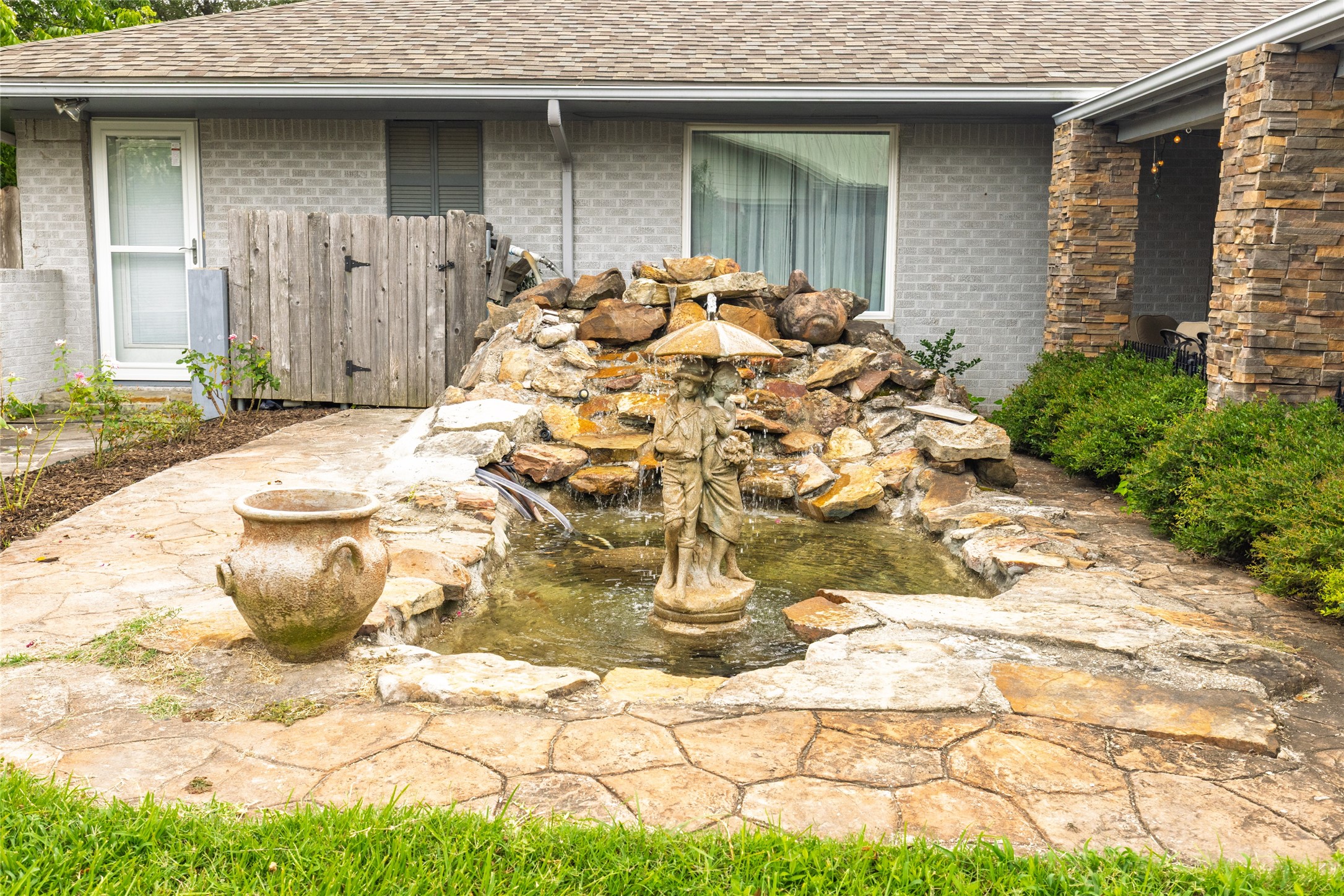 1302 Culver Street Commerce TX 75428