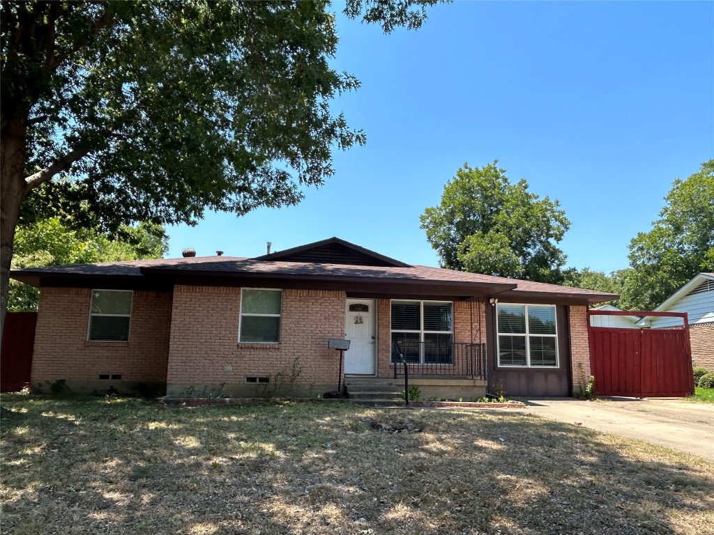 825 Harbor Drive Lewisville TX 75057