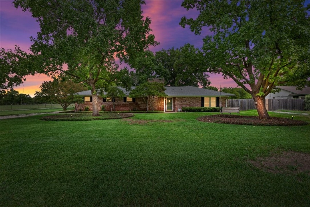400 Blue Jay Drive Hewitt TX 76643