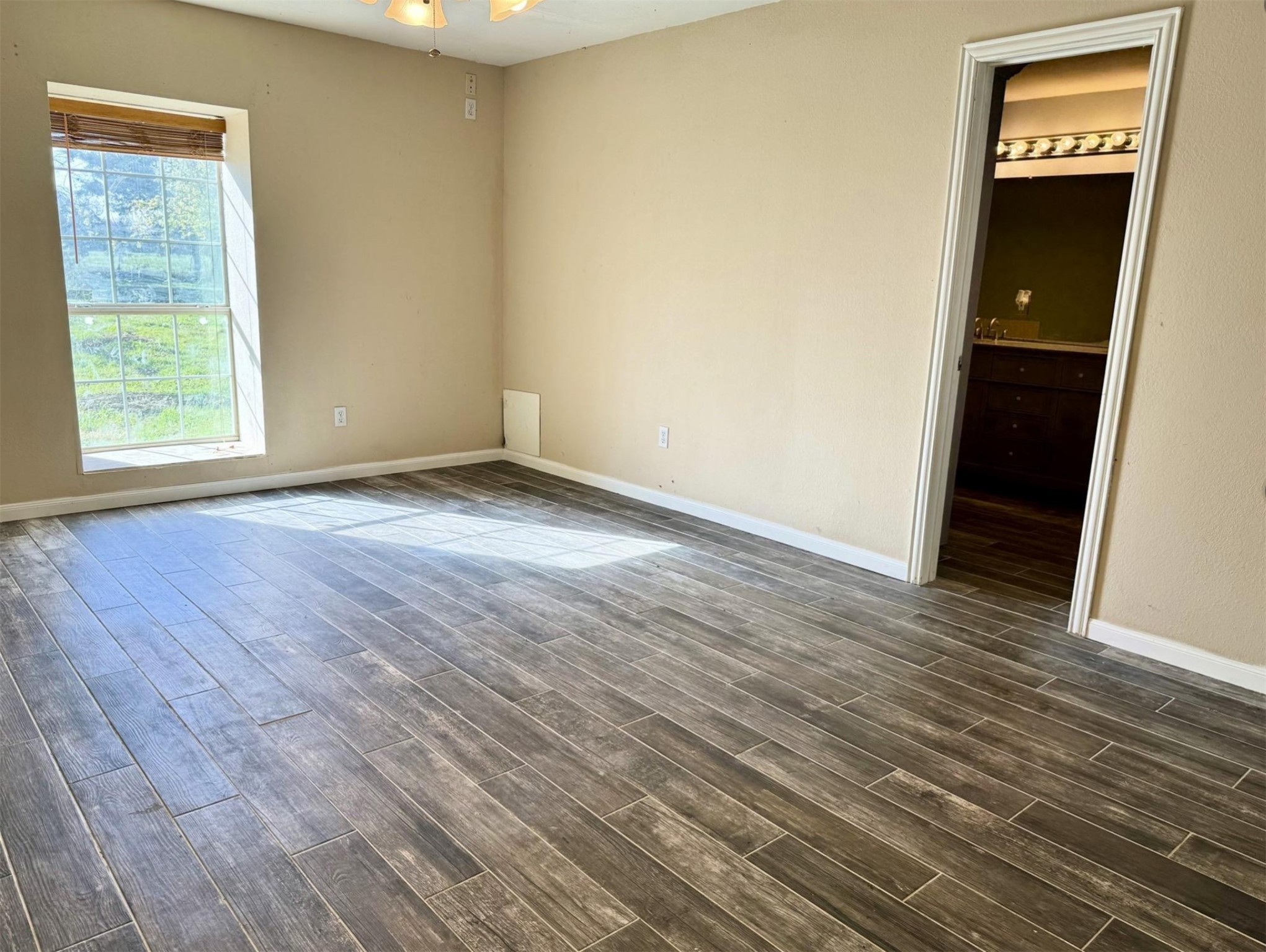 4300 County Road 4640 Trenton TX 75490