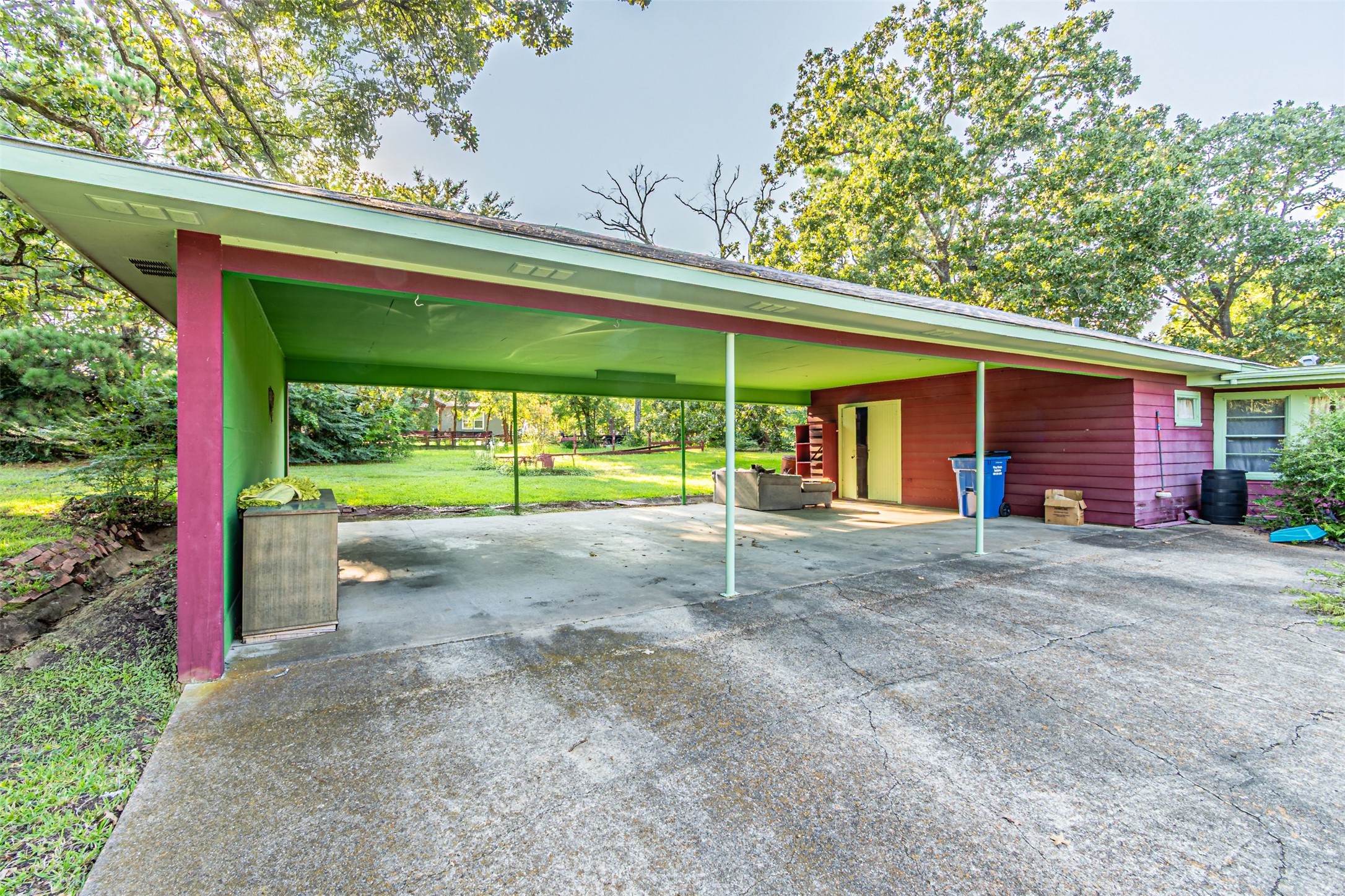 713 N Washington Street Grand Saline TX 75140