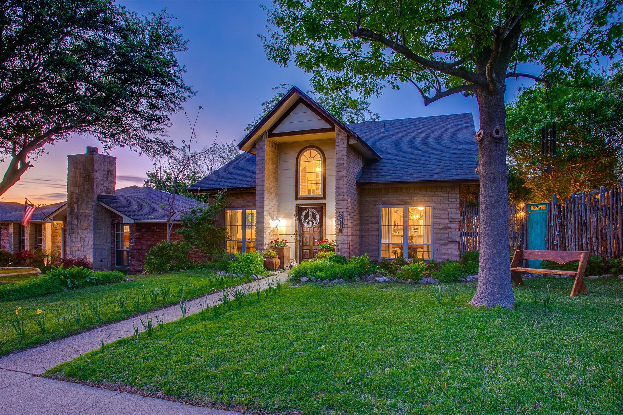 2711 Alden Avenue Dallas TX 75211