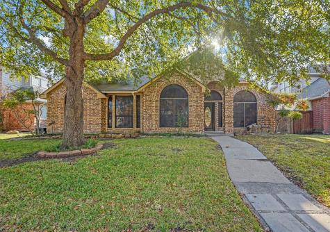 1704 Ariel Drive Mesquite TX 75181