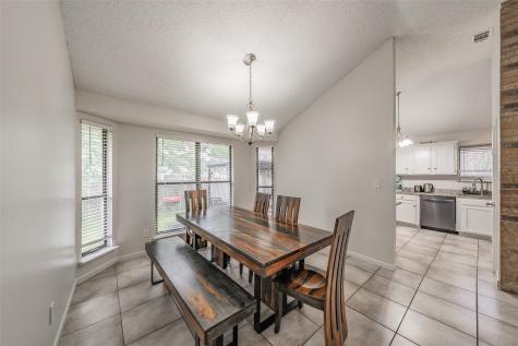 825 Ashmount Lane Arlington TX 76017