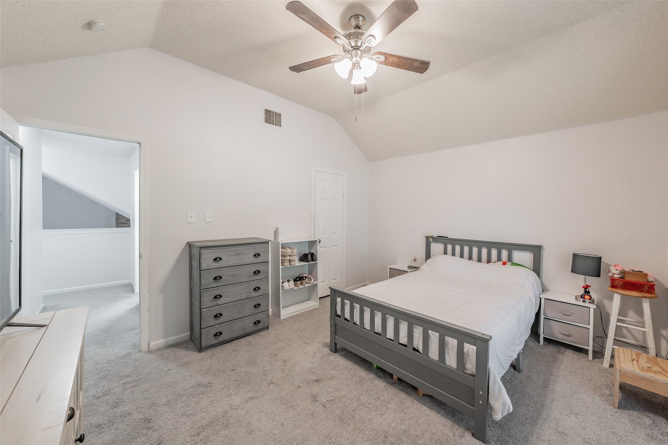 825 Ashmount Lane Arlington TX 76017