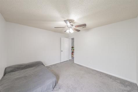 825 Ashmount Lane Arlington TX 76017