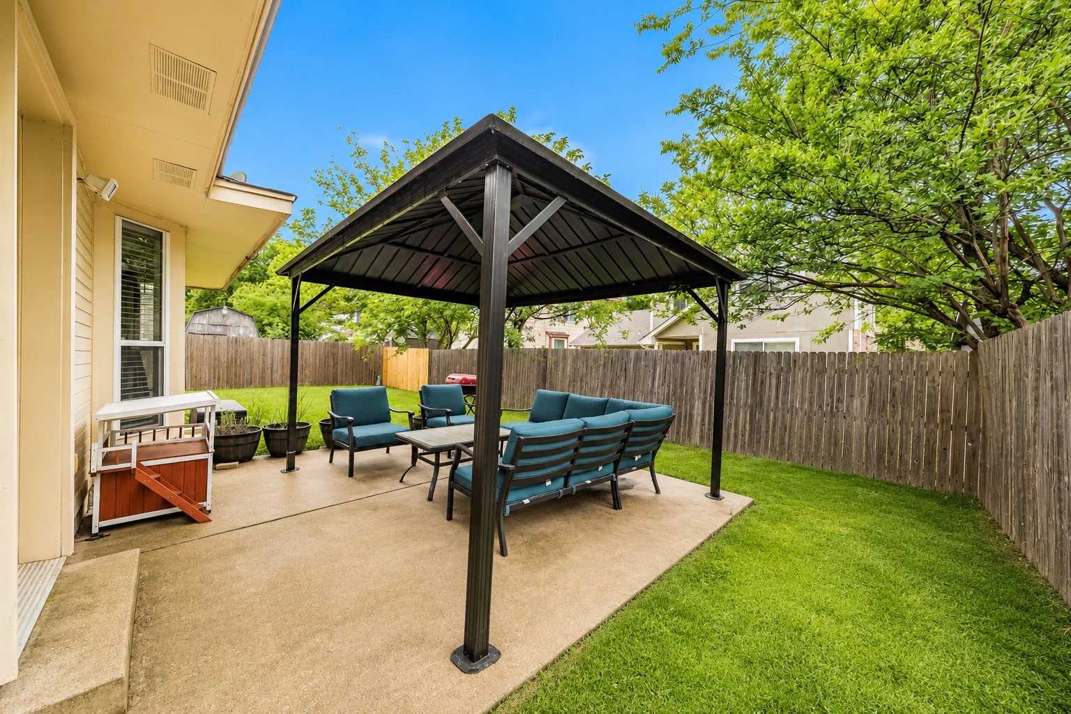 825 Ashmount Lane Arlington TX 76017