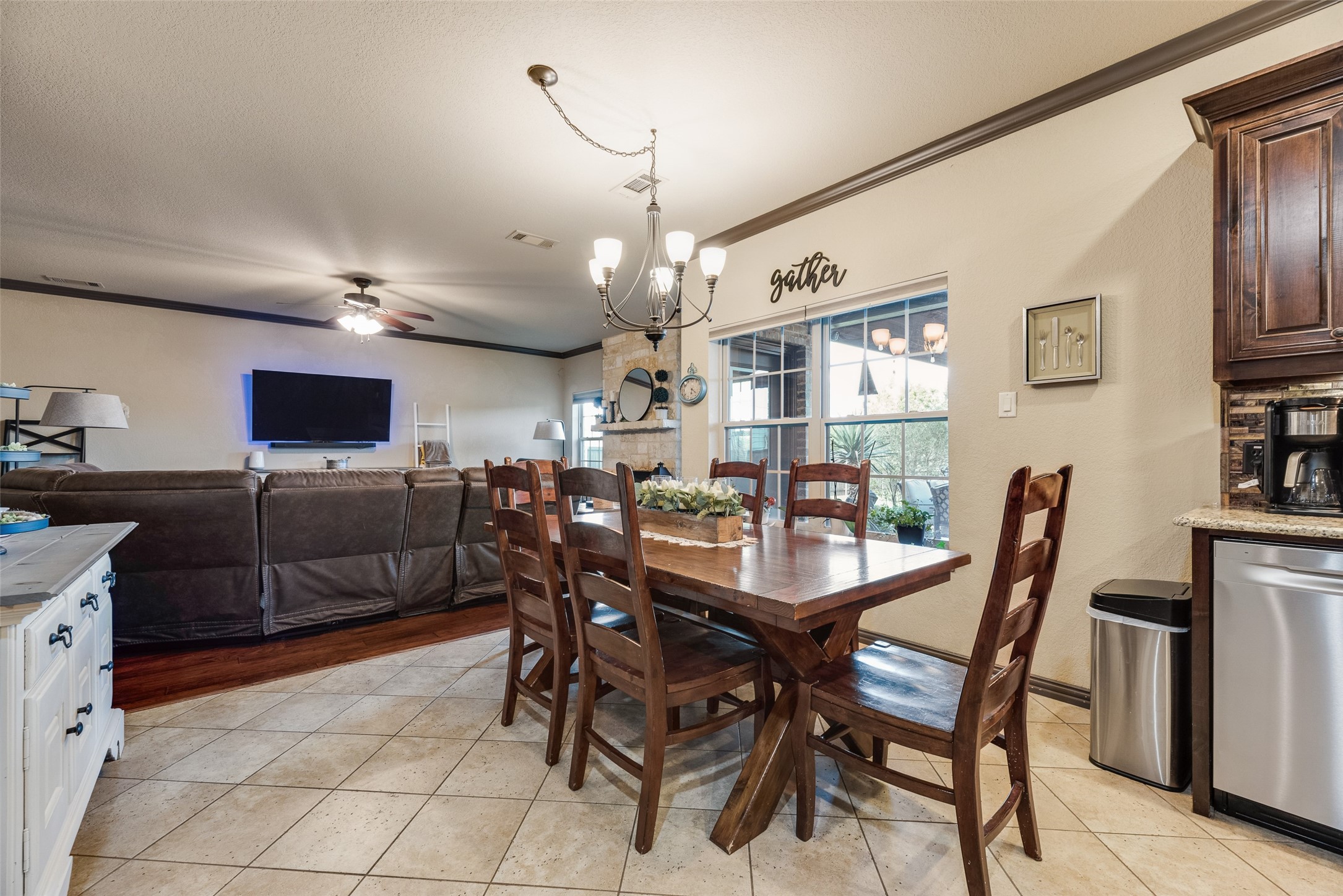 1132 Chartres Street Oak Ridge TX 75142