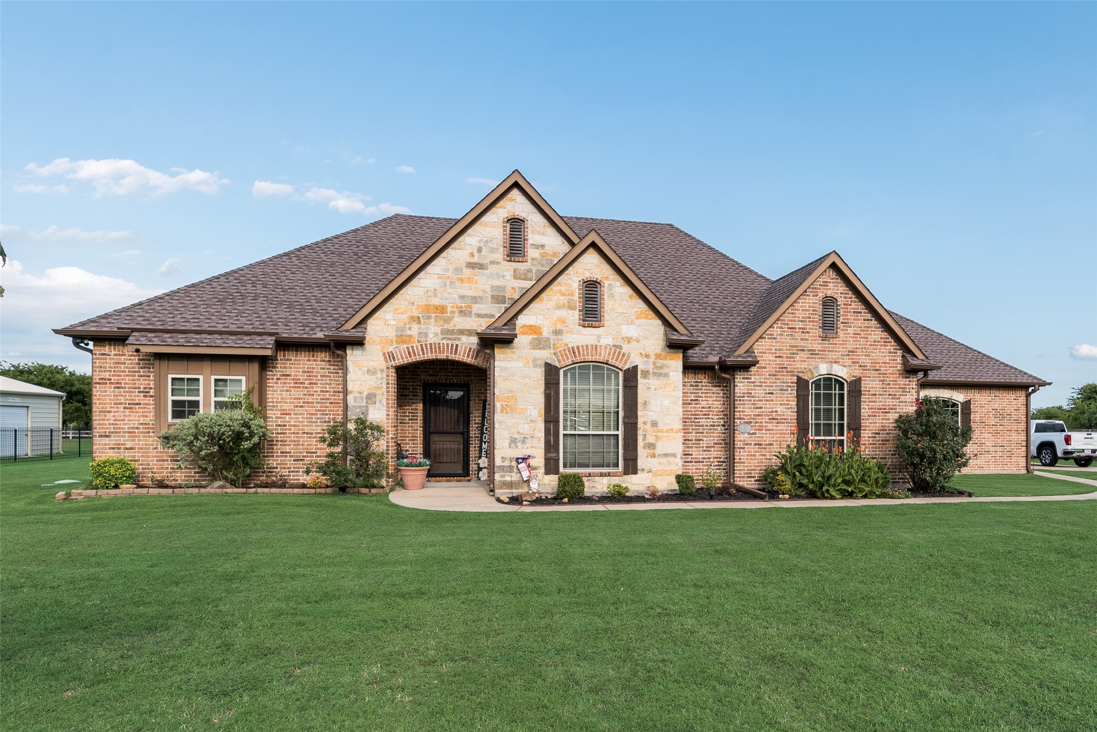 1132 Chartres Street Oak Ridge TX 75142