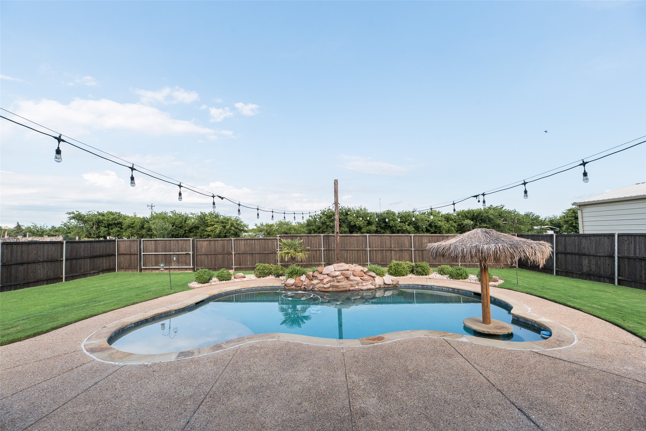 1132 Chartres Street Oak Ridge TX 75142