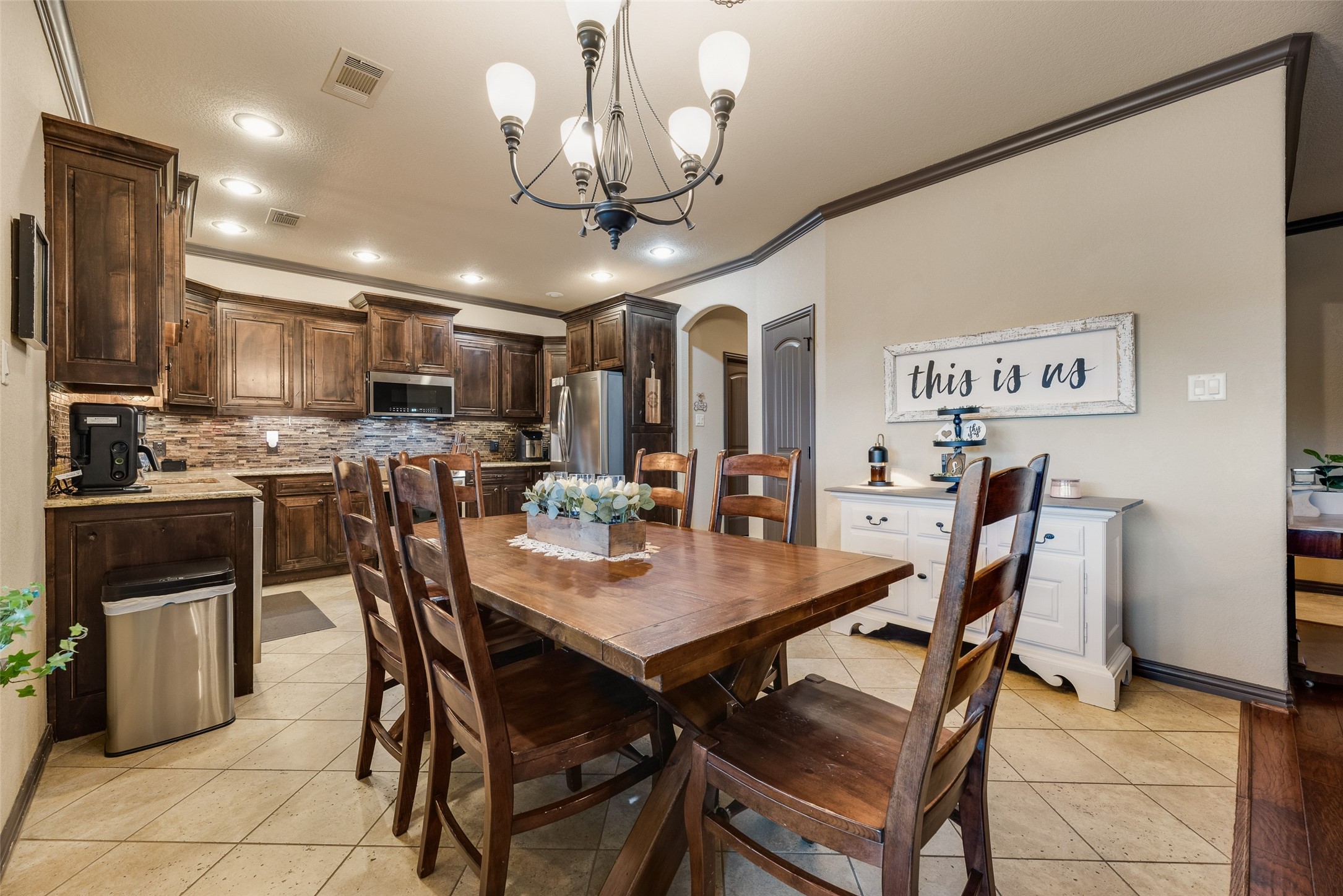 1132 Chartres Street Oak Ridge TX 75142
