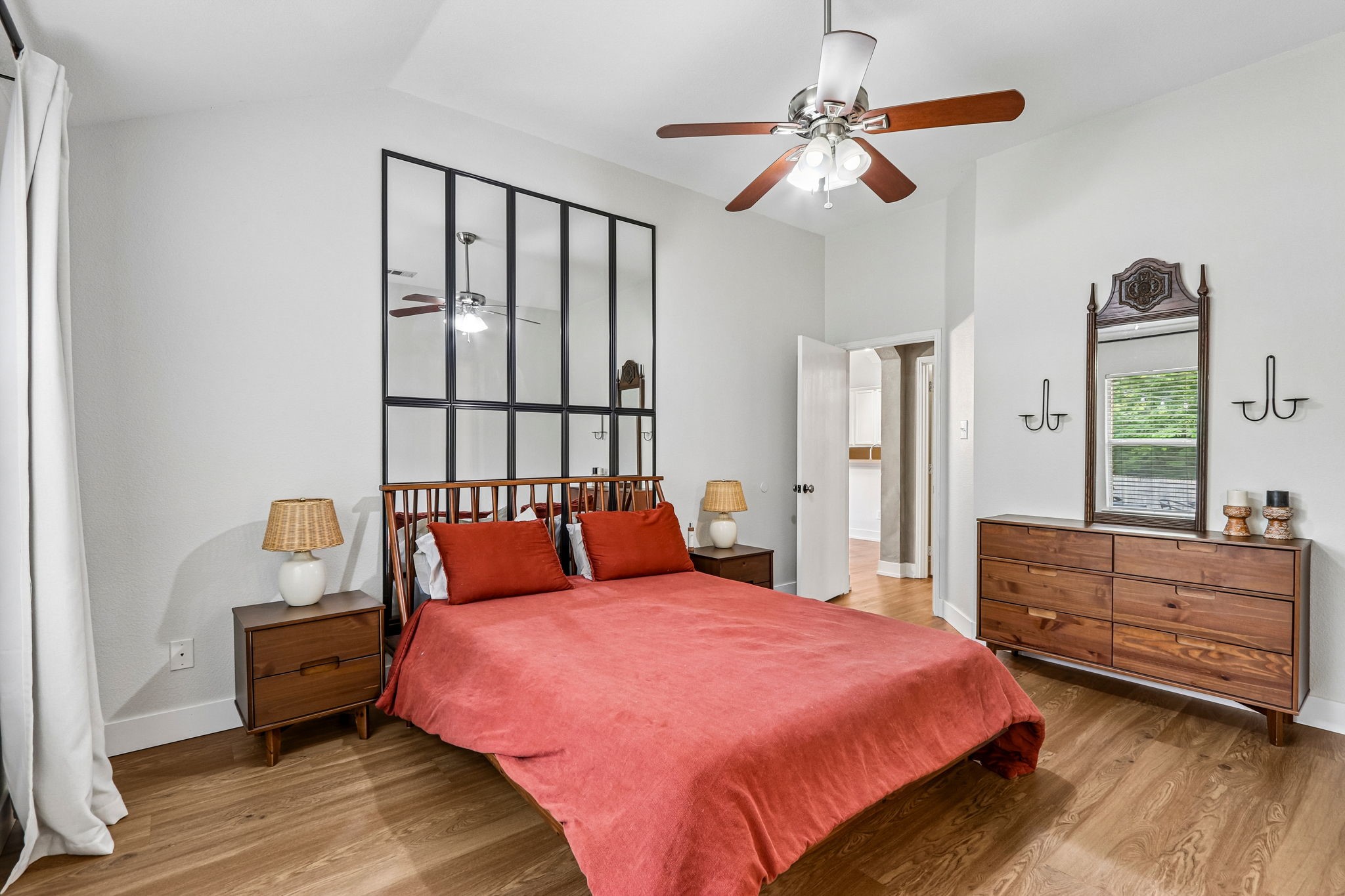 1013 Warbler Aubrey TX 76227