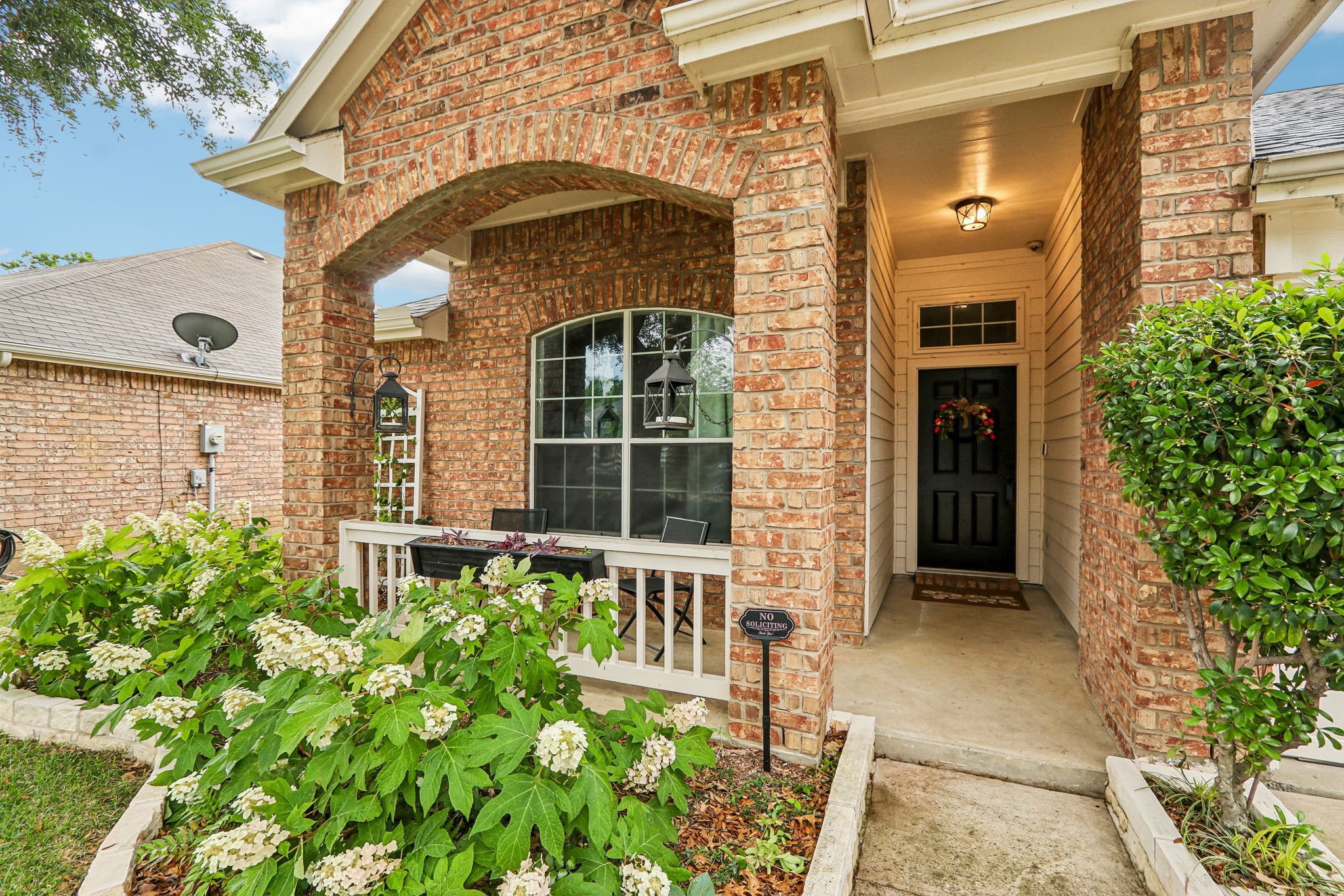 1013 Warbler Aubrey TX 76227