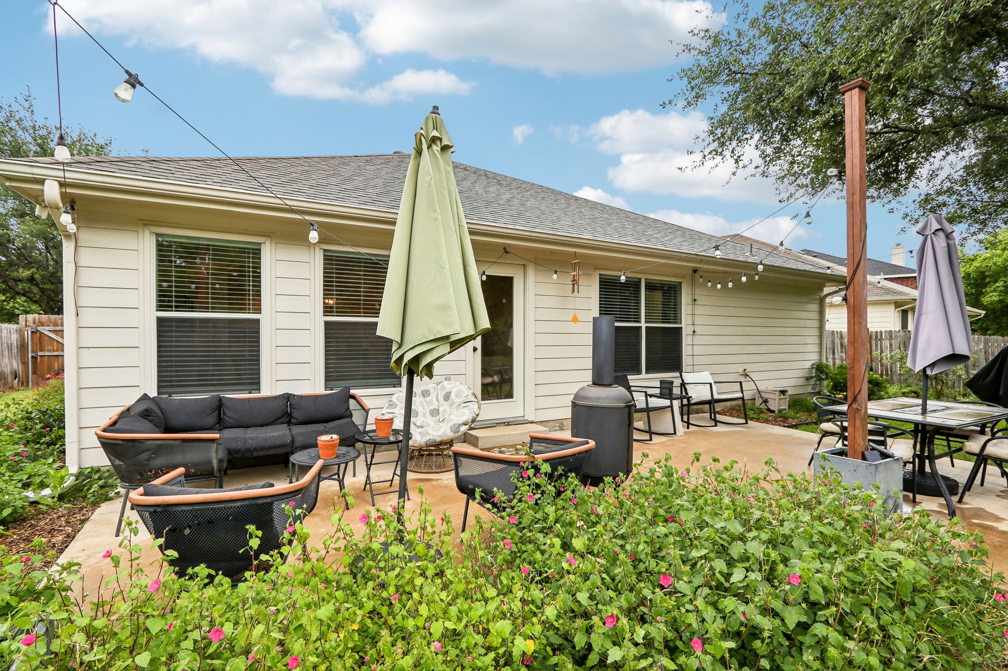 1013 Warbler Aubrey TX 76227