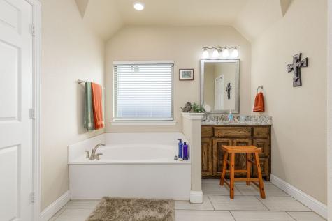 675 County Road 4935 Trenton TX 75490