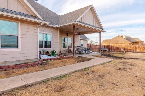675 County Road 4935 Trenton TX 75490