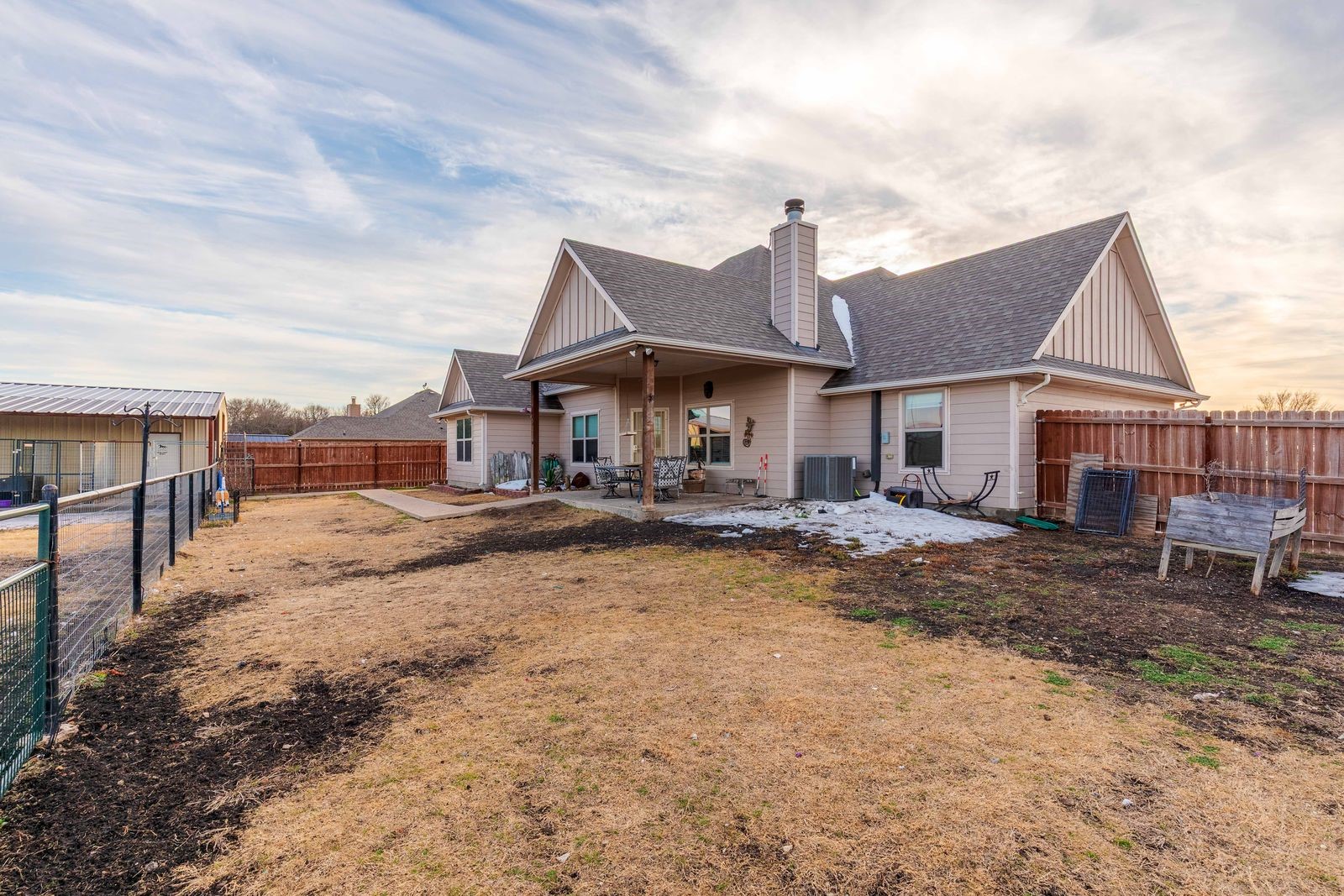 675 County Road 4935 Trenton TX 75490