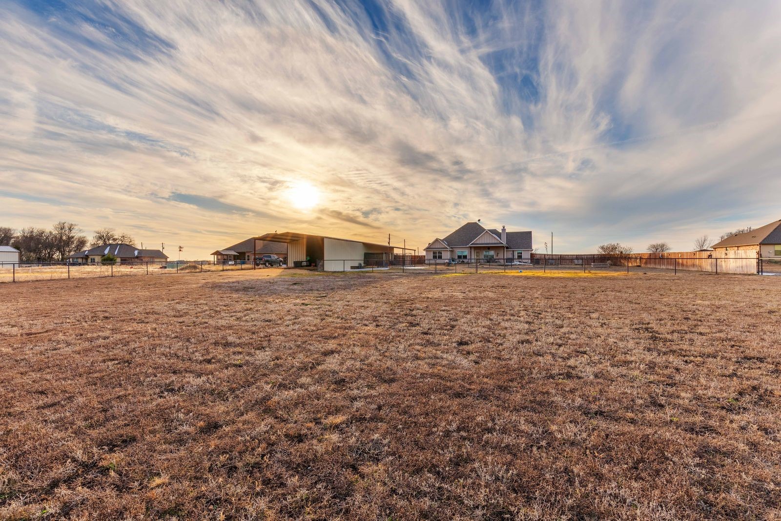 675 County Road 4935 Trenton TX 75490
