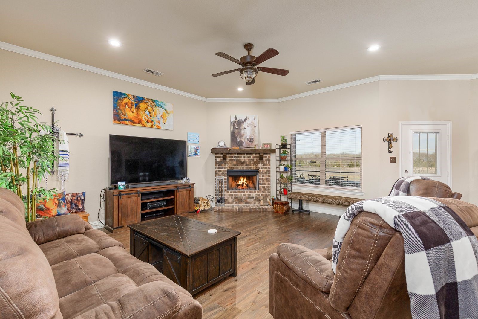 675 County Road 4935 Trenton TX 75490
