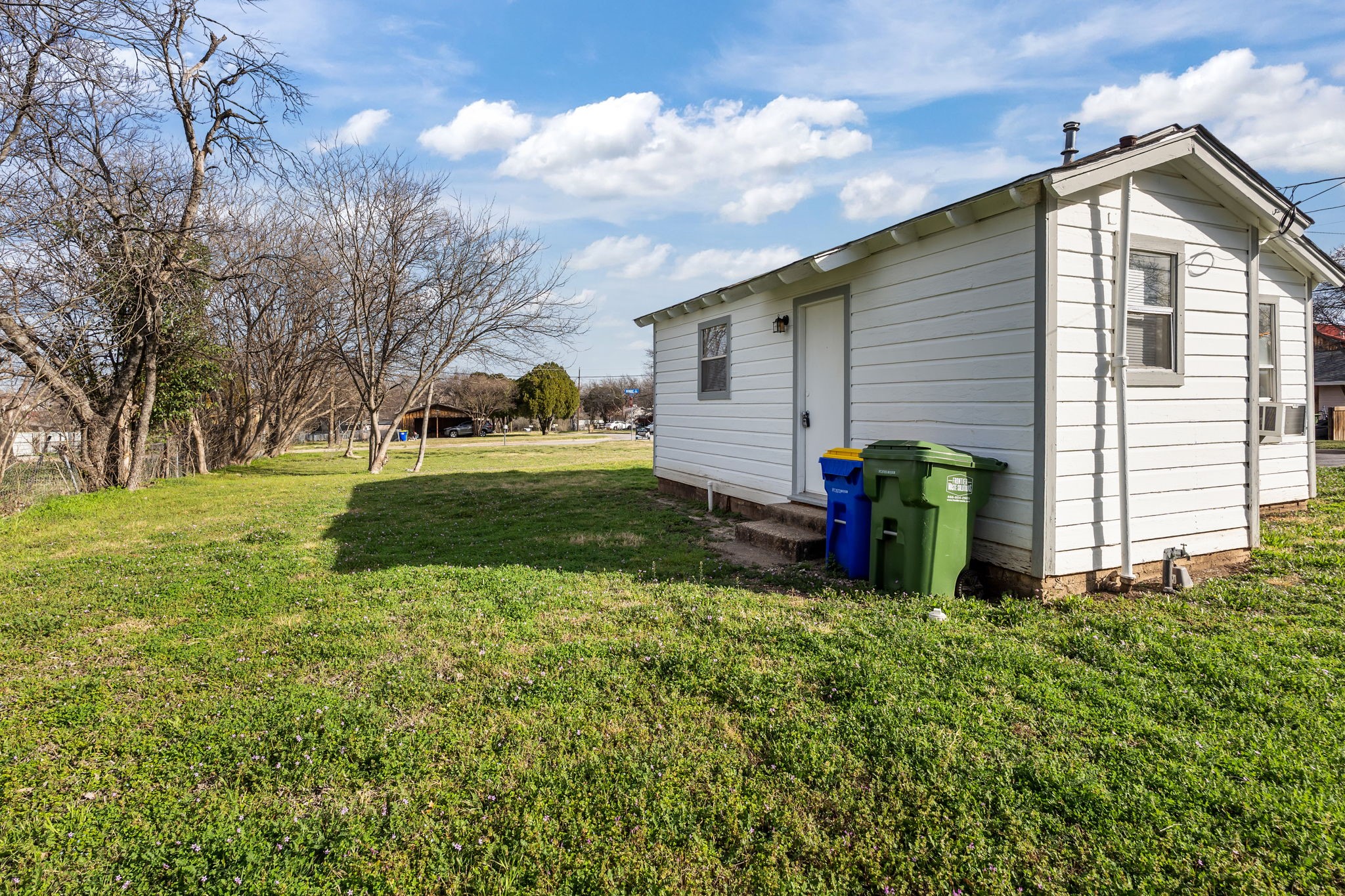313 Hallvale Drive White Settlement TX 76108
