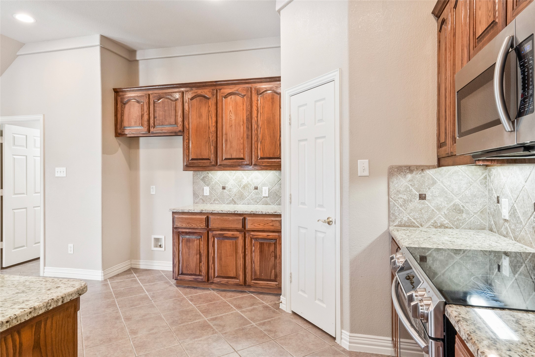 6713 Mustang Trail Sanger TX 76266