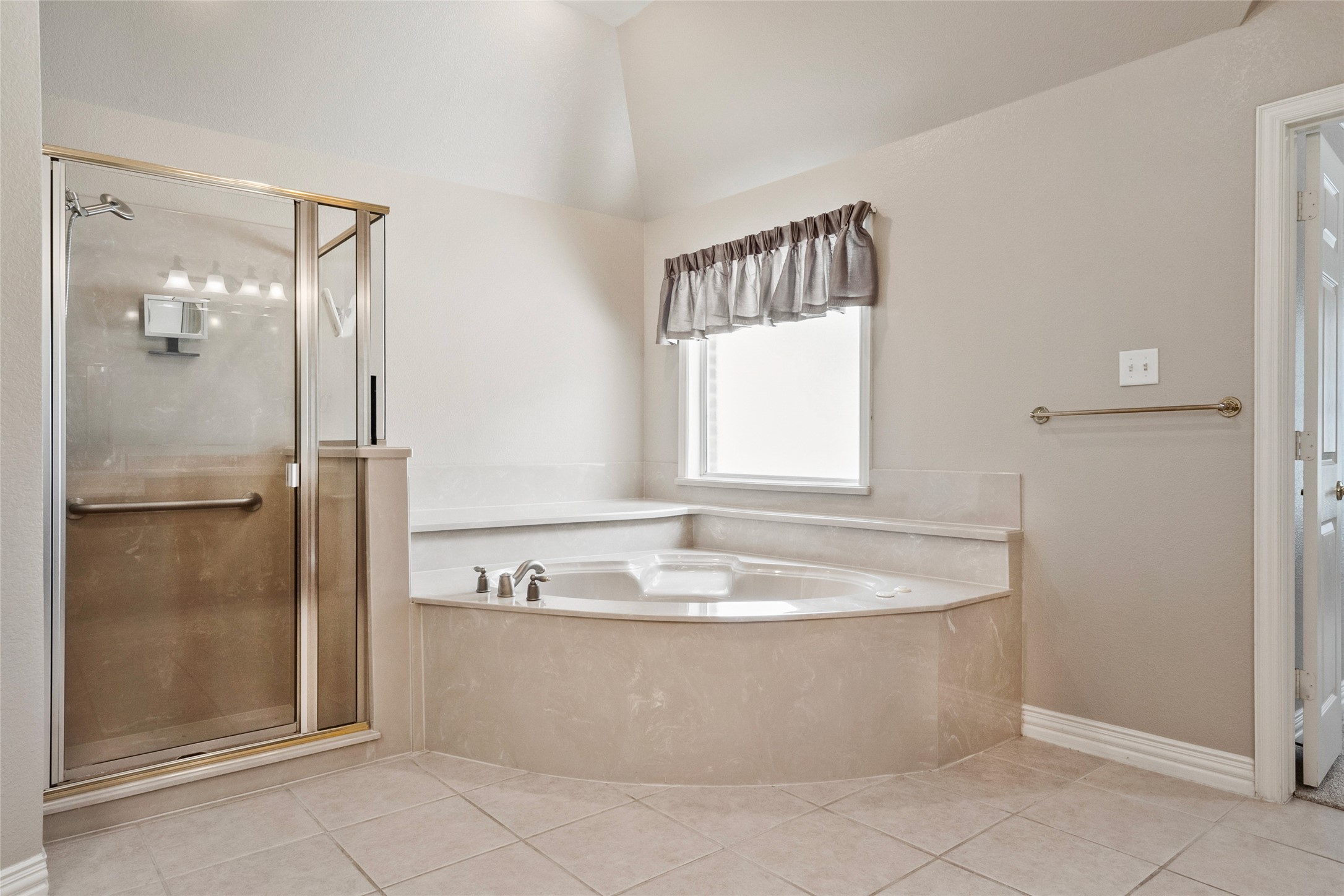 6713 Mustang Trail Sanger TX 76266