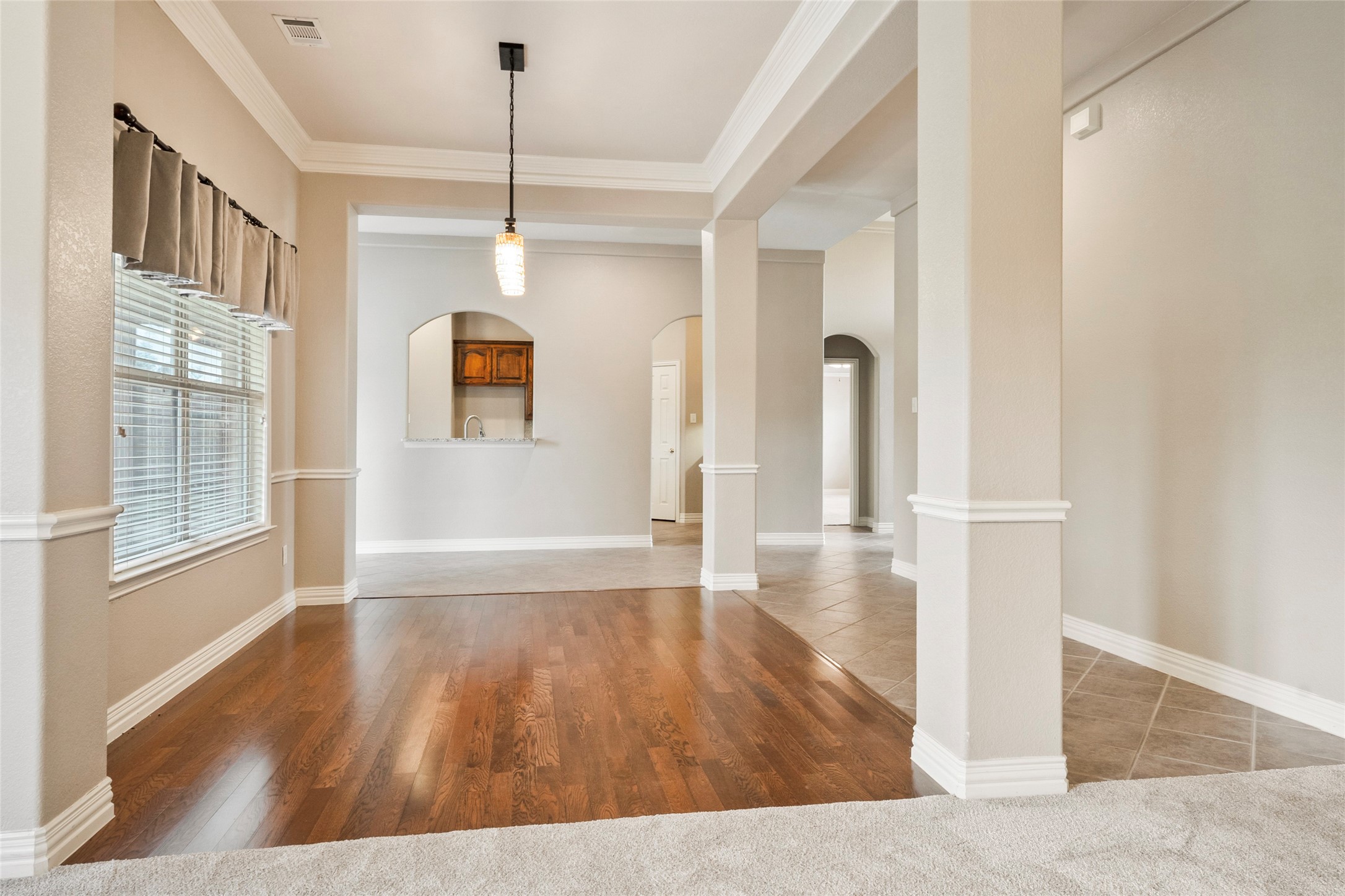 6713 Mustang Trail Sanger TX 76266