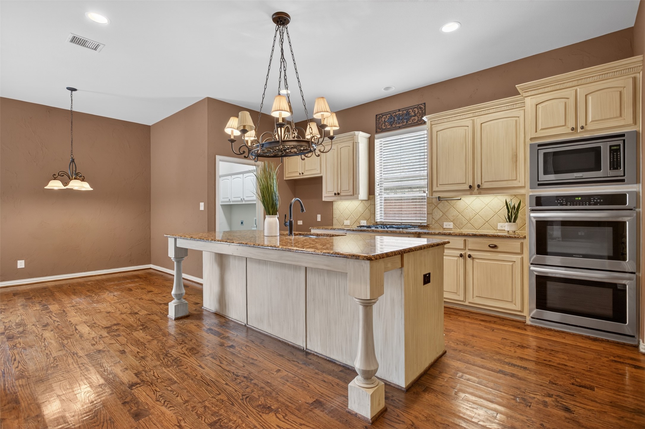 828 Mallard Trail Murphy TX 75094