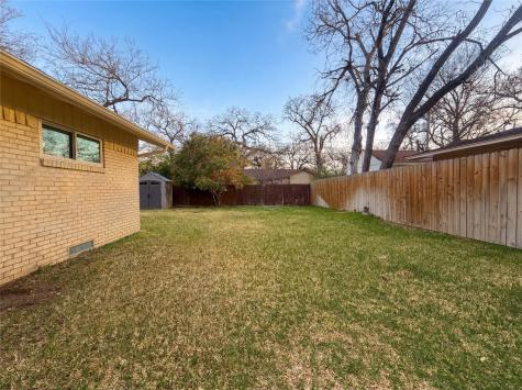 509 Robinhood Drive Irving TX 75061