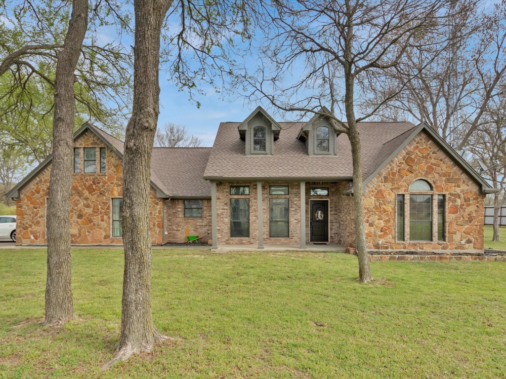 100 Plantation Oaks Court Springtown TX 76082