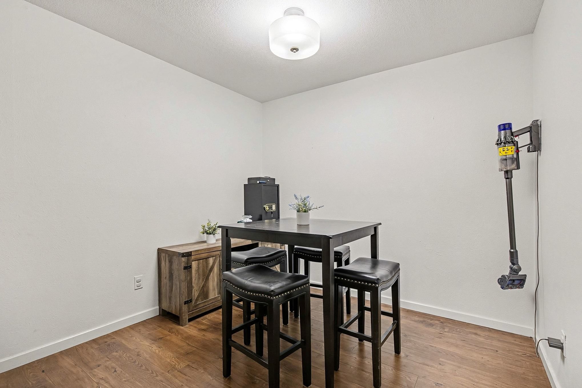 1603 Miller Court Pantego TX 76013