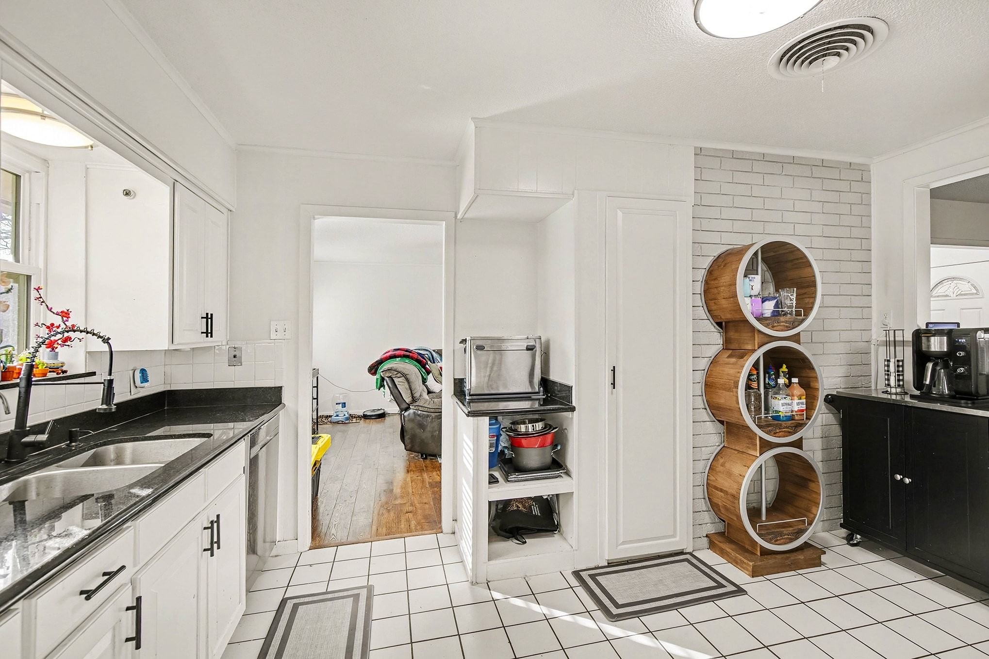 1603 Miller Court Pantego TX 76013