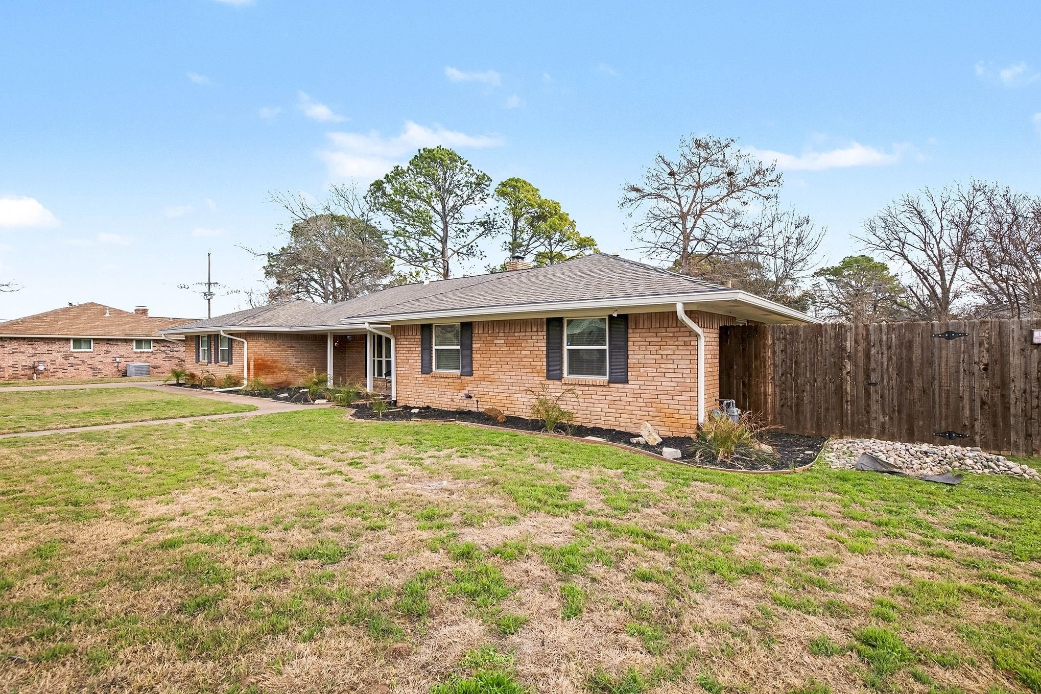 1603 Miller Court Pantego TX 76013