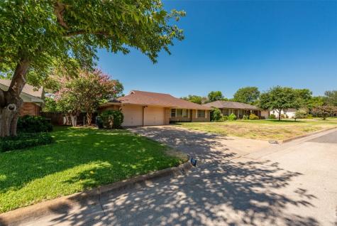 3805 Glenmont Drive Fort Worth TX 76133