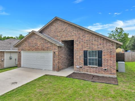 2107 Hemphill Street Greenville TX 75401