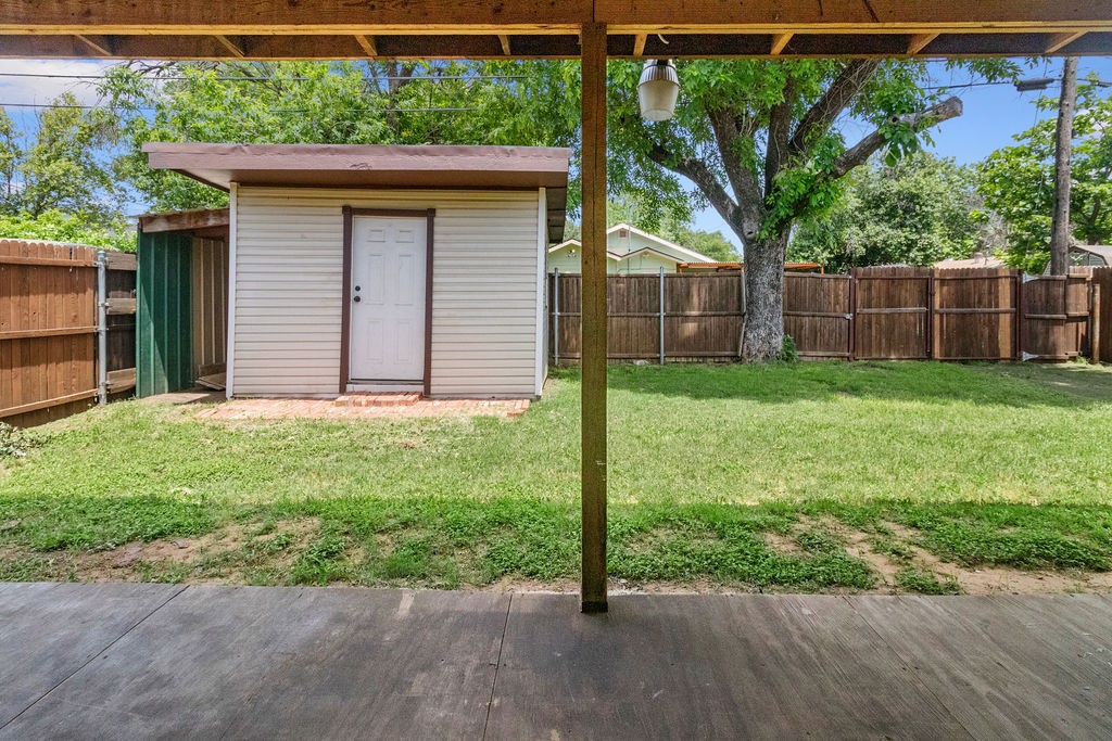 3939 E 4th Street Fort Worth TX 76111