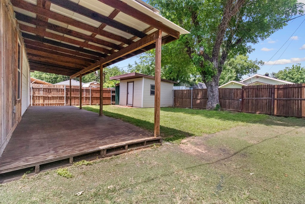 3939 E 4th Street Fort Worth TX 76111